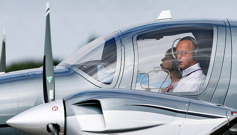 Zur Hochzeit von Christian Lindner flog Friedrich Merz 2022 mit seinem Privatflieger nach Sylt.