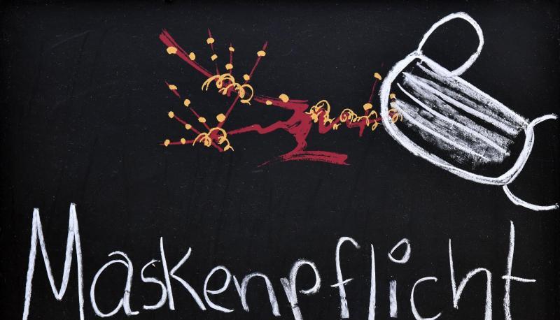Maskenpflicht in Gesch&auml;ften - viele suchen auch deshalb noch nach einem Mundschutz.