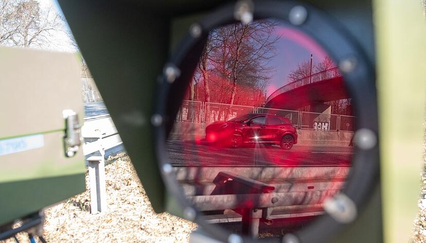 Achtung Blitzer! Die Polizei geht in den kommenden Tagen verstärkt gegen Temposünder vor. Achtung Blitzer! Die Polizei geht in den kommenden Tagen verstärkt gegen Temposünder vor.