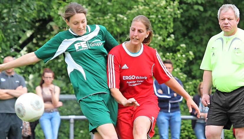 Die Oedheimerin Mareike Millich und Elisa Windm&uuml;ller (links) vom SC Ilsfeld spielten bereits am Sonntag in der Punkterunde gegeneinander. Oedheim siegte 4:3.