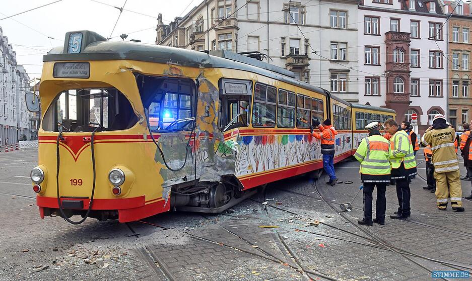 Straßenbahn-Unfall in Karlsruhe | 28.11.