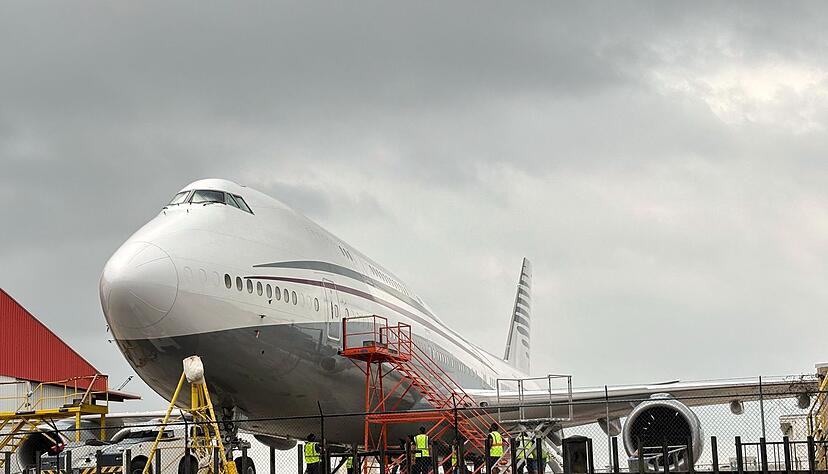 Die Pläne für das teure Geschenk sorgten bereits in den kommenden Tagen für große Empörung. (Archivbild) Die Pläne für das teure Geschenk sorgten bereits in den kommenden Tagen für große Empörung. (Archivbild)