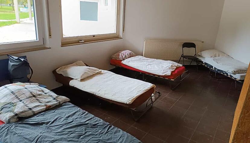 Drei Räume für Männer und einen für Frauen gibt es beim Erfrierungsschutz in der Neckarhalde. Drei Räume für Männer und einen für Frauen gibt es beim Erfrierungsschutz in der Neckarhalde.