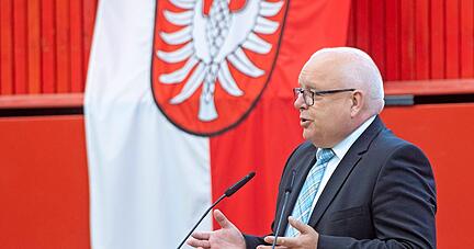 Neue Wege gehen, das waren die Ziele in der Rede des Bewerbers Torsten Kunkel in der Neckarsulmer Ballei.
Foto: Mario Berger