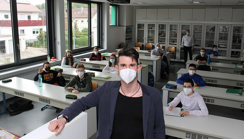 Zurück in der Schule: Die Siebener des Jagsttal-Gymnasiums Möckmühl haben wieder Präsenzunterricht. Foto: Simon Gajer Zurück in der Schule: Die Siebener des Jagsttal-Gymnasiums Möckmühl haben wieder Präsenzunterricht. Foto: Simon Gajer