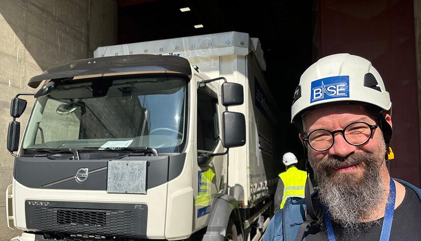 Ulmer strahlt: nach der Testfahrt sind die Antiprotonen noch an Ort und Stelle.