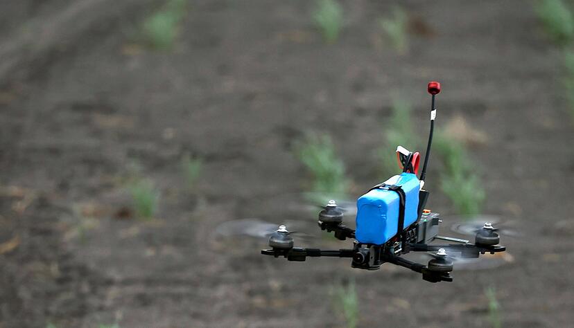 Ukrainische Drohnen sollen ein Treibstofflager in Russland in Brand gesetzt haben. (Archivbild)