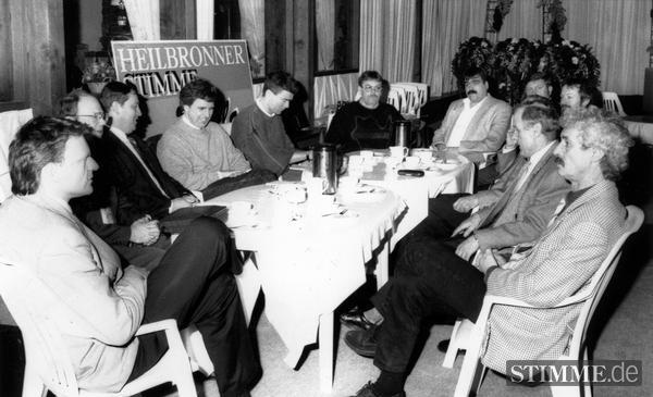 1994: Stimme-Dialog bei Heilbronn Open. Journalisten und Unterländer Sportfunktionäre diskutieren Vereinsstrukturen. 1994: Stimme-Dialog bei Heilbronn Open. Journalisten und Unterländer Sportfunktionäre diskutieren Vereinsstrukturen.