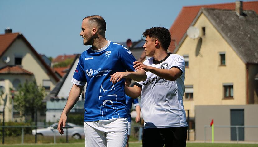 Sebastian Lutz und der VfR Heilbronn tun sich gegen den Verbandsliga-Drittletzten VfL Pfullingen extrem schwer.