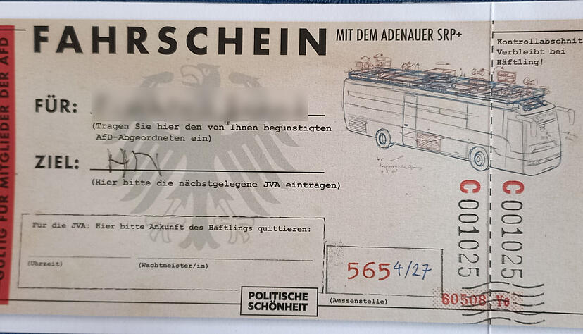 So ein "Fahrschein" ist einem AfD-Mitglied in Heilbronn in den Briefkasten gesteckt worden.