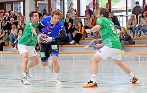 200 Zuschauer waren zum letzten Heimspiel der Männer gekommen, das Benjamin Schreider (M.) und sein Team allerdings gegen den TV Flein II verloren.