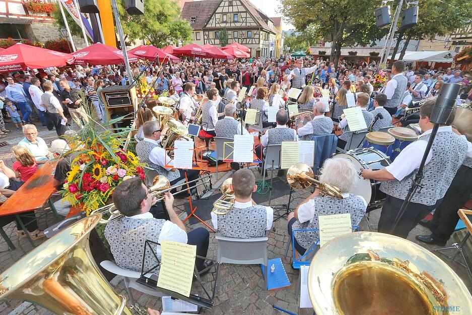 Eröffnung Erlenbacher Weinfest | 21.08. Eröffnung Erlenbacher Weinfest | 21.08.