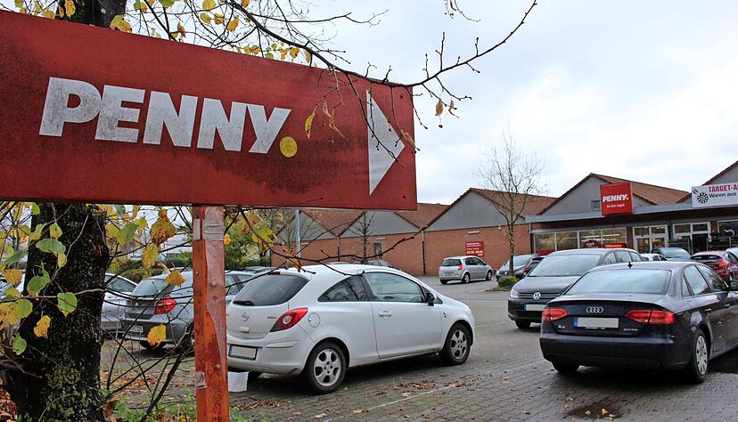 Der Penny-Markt in Krautheim liegt etwas versteckt. Das ist einer der Gr&uuml;nde, warum der Discounter nach D&ouml;rzbach umziehen will.
Foto: Tamara Ludwig