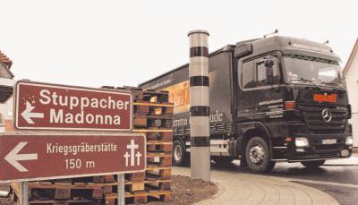 Ab jetzt geht es Rasern an den Geldbeutel: Eine neue Geschwindigkeitsmessanlage hat in Stuppach den Betrieb aufgenommen.Foto: Alexander Eckert Ab jetzt geht es Rasern an den Geldbeutel: Eine neue Geschwindigkeitsmessanlage hat in Stuppach den Betrieb aufgenommen.Foto: Alexander Eckert