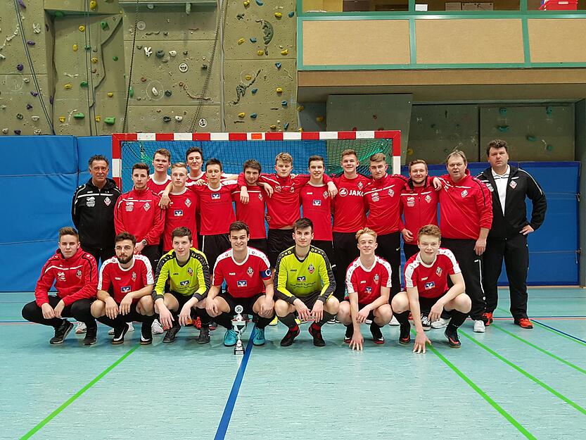 Die A-Junioren hatten nichts zu verlieren &ndash; und haben am Ende alles gewonnen: Als Au&szlig;enseiter reiste der VfB Eppingen zur deutschen Futsal-Meisterschaft. Schon den badischen und s&uuml;ddeutschen Titel hatten sie in Eppingen nicht unbedingt erwartet. Am Ende wurde es der gro&szlig;e Wurf.