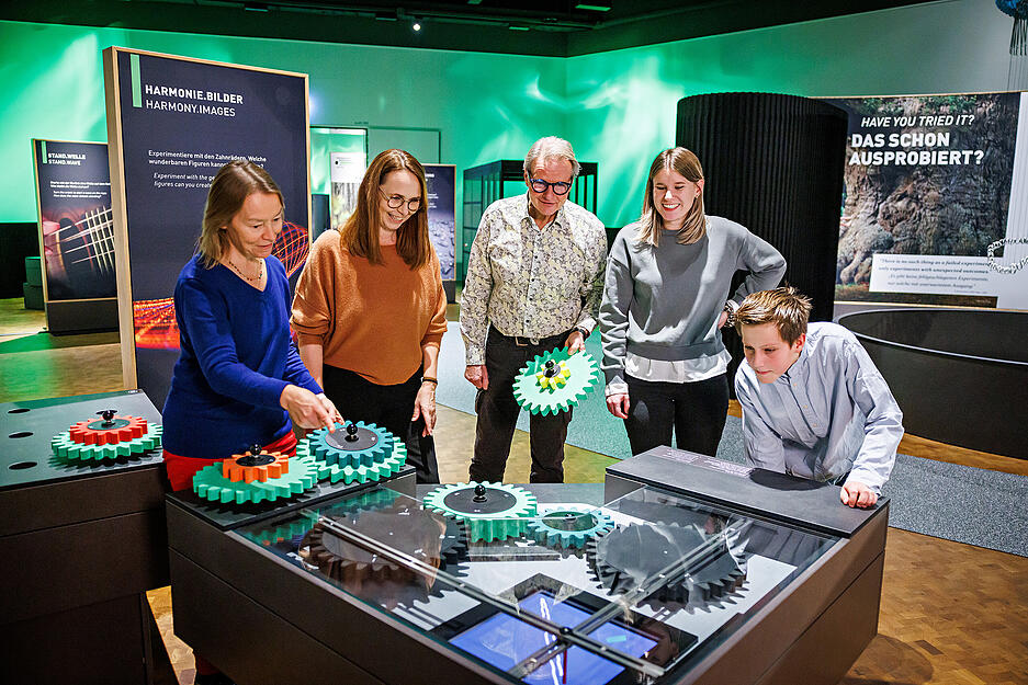 Die Sonderausstellung „Natur.Schau.Spiele.“ in der Heilbronner experimenta stellt Naturphänomene spielerisch dar und fokussiert die sinnliche Wahrnehmung.