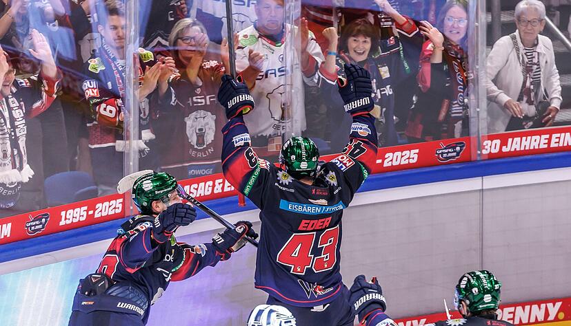 Andreas Eder jubelt über seinen Premieren-Treffer für die Eisbären Berlin. Andreas Eder jubelt über seinen Premieren-Treffer für die Eisbären Berlin.