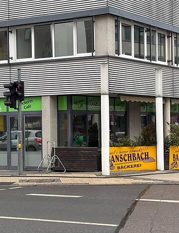 Auch in der Mitte von Bad Friedrichshall hat die B&auml;ckerei Banschbach eine Filiale. Der Betrieb soll dort weitergehen, mit Interessenten wird verhandelt.