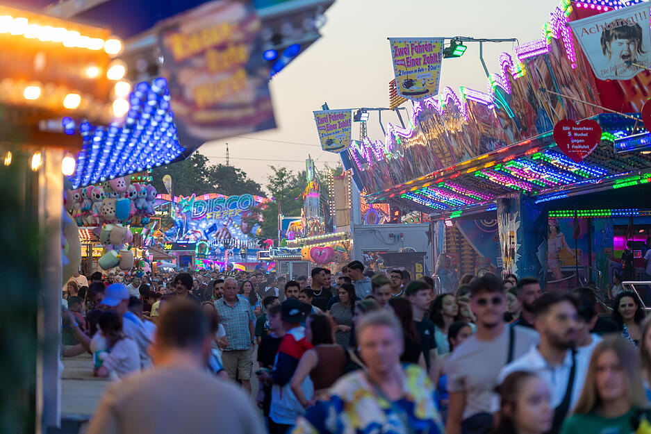 Eröffnungswochenende des Heilbronner Volksfestes mit Fassanstich