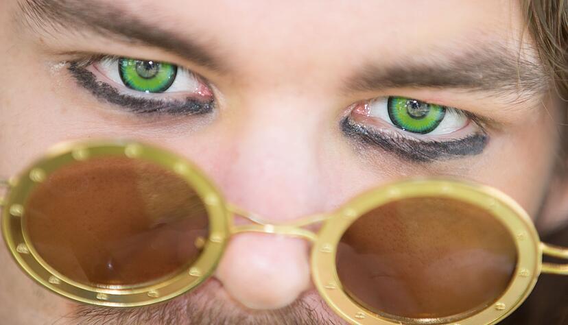 Schlechtere Sicht: Viele Party-Kontaktlinsen verkleinern die Pupille k&uuml;nstlich - mit Folgen.