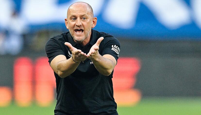 L&auml;uft ganz okay: Torsten Lieberknecht und der 1. FC Kaiserslautern sind in der zweiten Liga Tabellenneunter.