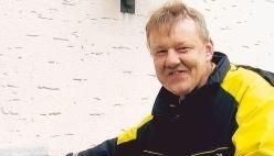 Fix unterwegs: Zusteller J&uuml;rgen Brauch beliefert seine Kunden zuverl&auml;ssig. Seit einem Jahr braust er auf einem Fahrrad mit Hilfsmotor durch die Stadt.Foto: Conrad