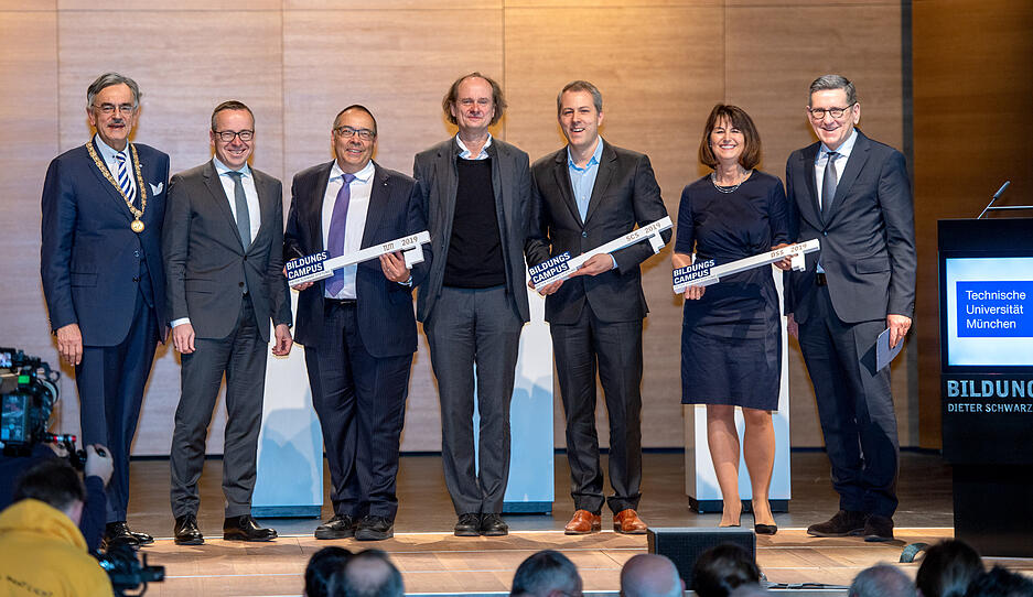 Einweihung des TUM Turms