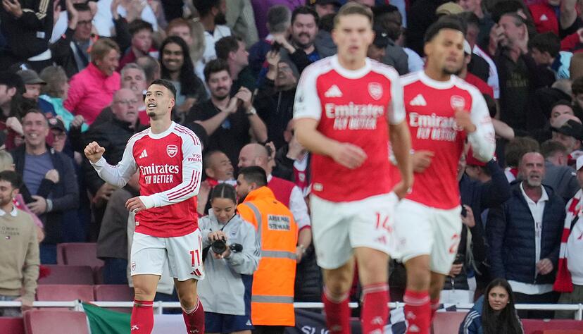 Gabriel Martinelli erzielte in der dritten Minute der Nachspielzeit den Ausgleich für Arsenal. Gabriel Martinelli erzielte in der dritten Minute der Nachspielzeit den Ausgleich für Arsenal.