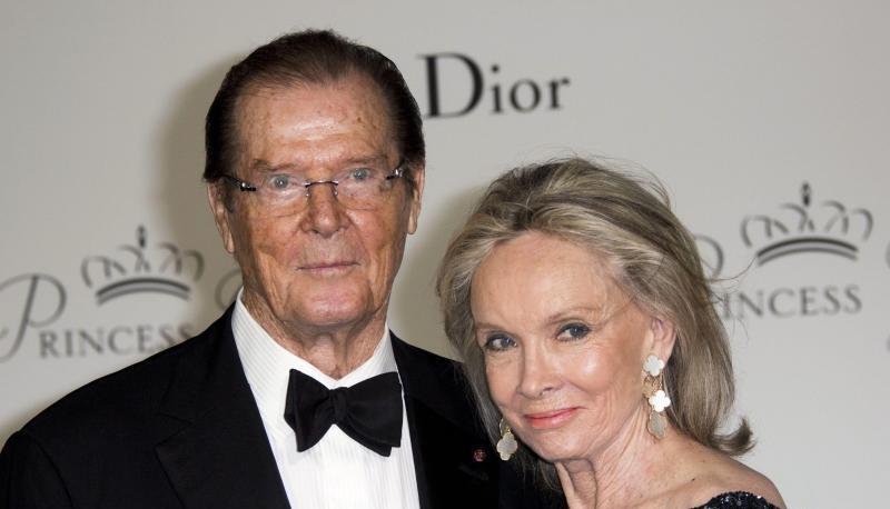 Sir Roger Moore und seine Frau Kristina bei einer Gala in Monte Carlo:&nbsp;Der ewige James Bond ist tot.&nbsp;Foto: Arnold Jerocki