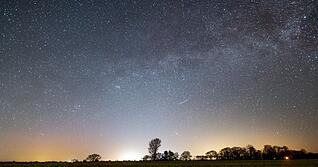 Die Lyriden treten jedes Jahr im April auf. (Archivbild)