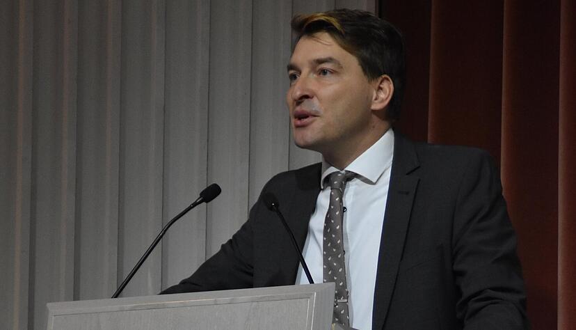 Achim Beck will für die Stadt „Tod und Teufel in Bewegung setzen", wenn es sein muss. Achim Beck will für die Stadt „Tod und Teufel in Bewegung setzen", wenn es sein muss.