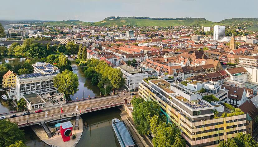 Am Neckar blühte Heilbronn zuletzt regelrecht auf. Derweil hat die Altstadt mit Problemen zu kämpfen, in denen Planer aber auch Chancen sehen. Am Neckar blühte Heilbronn zuletzt regelrecht auf. Derweil hat die Altstadt mit Problemen zu kämpfen, in denen Planer aber auch Chancen sehen.