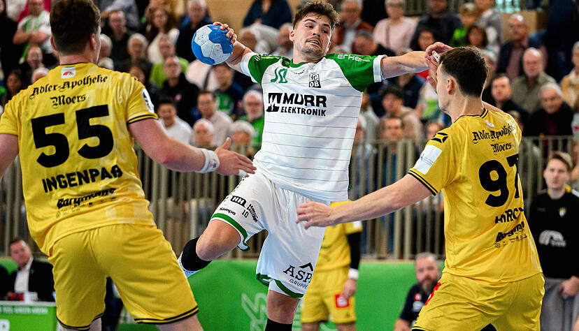 Der frühere Horkheimer Nick Fröhlich (Mitte) ist bislang der beste Torschütze des HC Oppenweiler/Backnang in der 2. Bundesliga.