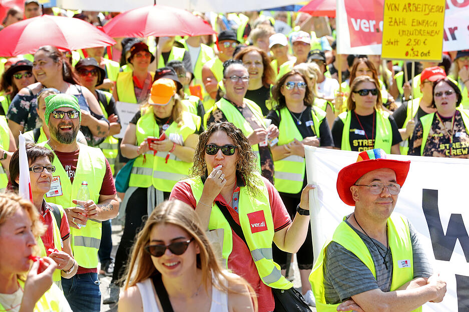 Verdi-Streik vor Kaufland-Zentrale in Neckarsulm