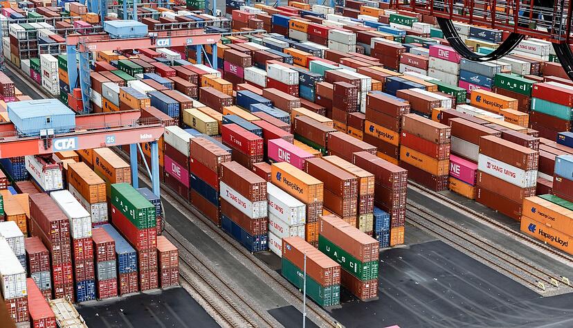 Im ersten Jahr des Lieferkettengesetzes hat das Bundesamt für Wirtschaft und Ausfuhrkontrolle (BAFA) bislang keine Sanktionen wegen Verstößen verhängt. Im ersten Jahr des Lieferkettengesetzes hat das Bundesamt für Wirtschaft und Ausfuhrkontrolle (BAFA) bislang keine Sanktionen wegen Verstößen verhängt.