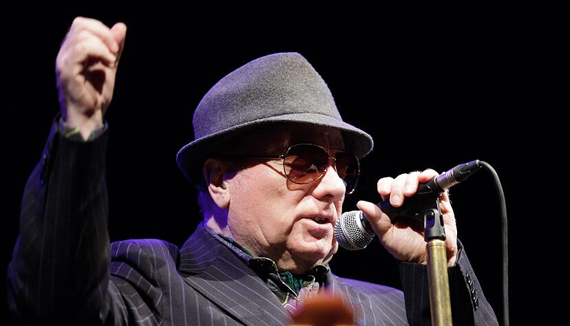 Rund um seinen 80. Geburtstag steht Van Morrison in seiner Heimatstadt Belfast auf der B&uuml;hne. (Archivbild)