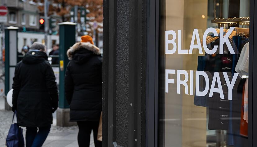 Der Black Friday gilt in den USA oft als Start in die Weihnachtseinkaufszeit (Symbolbild) Der Black Friday gilt in den USA oft als Start in die Weihnachtseinkaufszeit (Symbolbild)