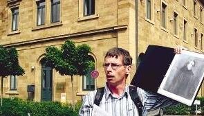 Seit 2005 gehört der erste Heilbronner Bahnhof dem Kolping-Bildungswerk. Experte Roland Feitenhansl berichtet von den Anfängen des Zugverkehrs.Foto: Kistner Seit 2005 gehört der erste Heilbronner Bahnhof dem Kolping-Bildungswerk. Experte Roland Feitenhansl berichtet von den Anfängen des Zugverkehrs.Foto: Kistner