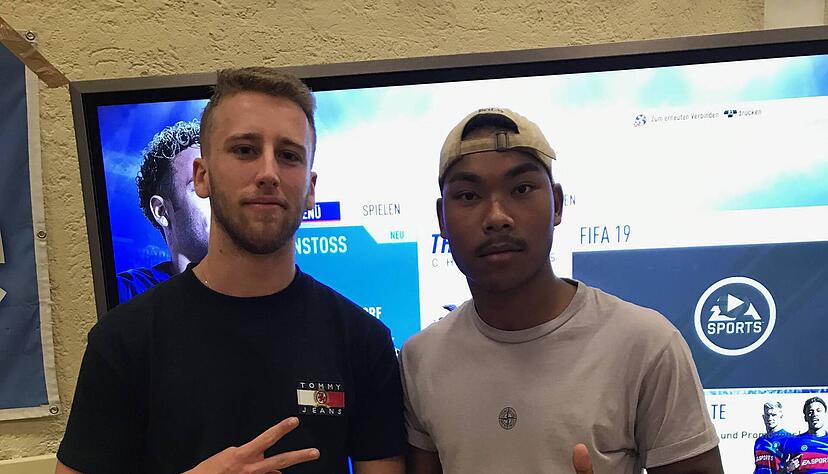 Die Finalisten: Alexander Maier (li.) und Dennis Bou.Foto: Stephan Sonntag Die Finalisten: Alexander Maier (li.) und Dennis Bou.Foto: Stephan Sonntag