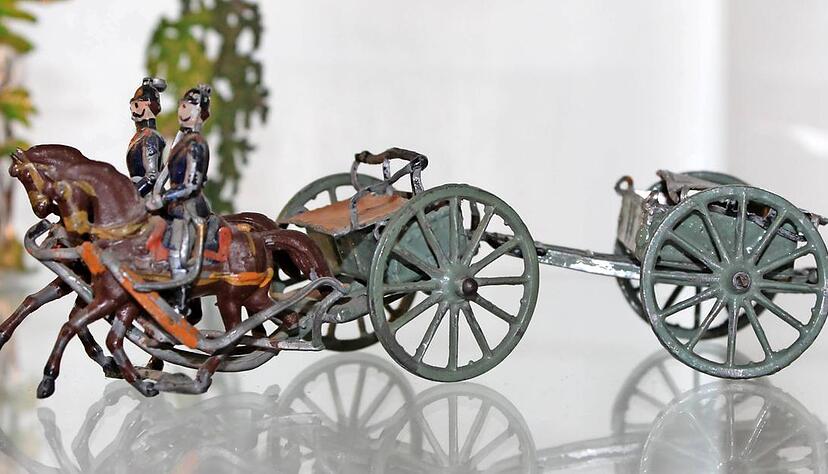 Vollplastische Zinnfiguren mit liebevollen Details sind derzeit im Ilsfelder Heimatmuseum ausgestellt. Schlachten konnten nachgestellt werden.Foto: Angela Groß Vollplastische Zinnfiguren mit liebevollen Details sind derzeit im Ilsfelder Heimatmuseum ausgestellt. Schlachten konnten nachgestellt werden.Foto: Angela Groß