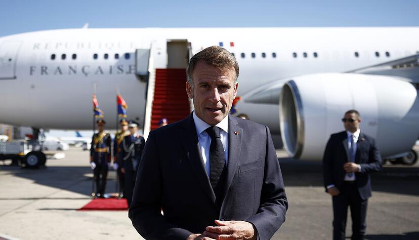 Macron ruft die Parteien auf, auf Stabilität hinzuarbeiten. Macron ruft die Parteien auf, auf Stabilität hinzuarbeiten.