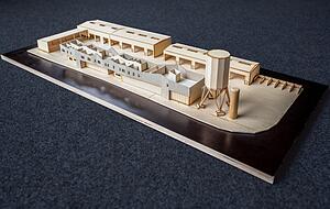 Das Modell des Fleiner Architekturb&uuml;ros Sint/Flut mit dem 26 Meter hohen Salzsilo. Die Mitarbeiter der Stra&szlig;enmeisterei wurden in die Planung miteinbezogen.