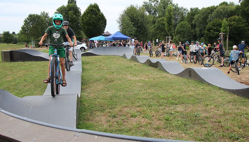 Sehr viel los war beim Fahrradfest im Juli im Bike-Park im mobilen Pumptrack. Organisiert hatte es die Obersulmer Interessengemeinschaft Pumptrack zusammen mit dem Jugendreferat.