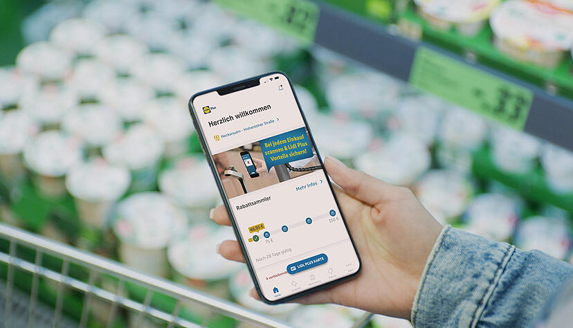 Der Discounter Lidl baut seine digitalen Angebote aus, etwa durch die App Lidl Plus. Auch der Onlinehandel läuft ordentlich. Der Discounter Lidl baut seine digitalen Angebote aus, etwa durch die App Lidl Plus. Auch der Onlinehandel läuft ordentlich.