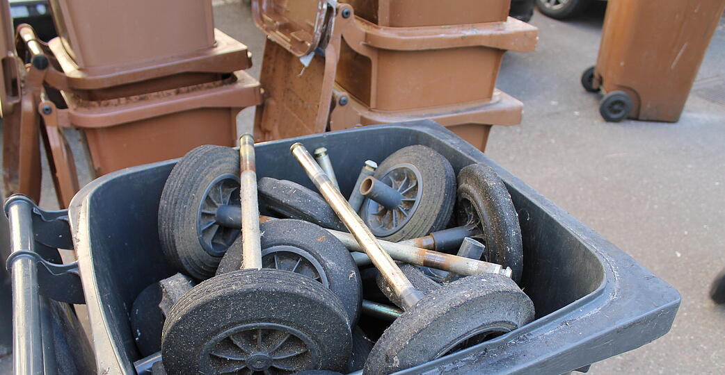 &Uuml;bervolle Restm&uuml;lltonne? Muss nicht sein, es gibt andere Wege, auch mit kleinen Beh&auml;ltern auszukommen.