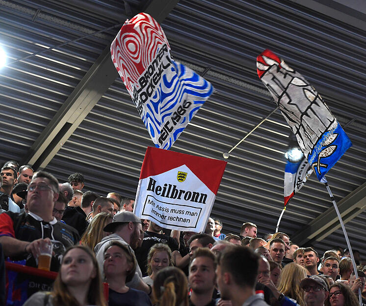 Saisonauftakt Eishockey-Oberliga: Heilbronner Falken – EV Füssen