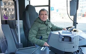 Licata Abele Gaetano arbeitet seit acht Jahren als Busfahrer. Foto: Lisa Könnecke