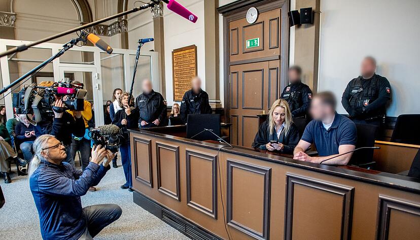 Das Gericht sah es als erwiesen an, dass der Soldat im vergangenen Jahr drei Erwachsene ermordete und ein Kind fahrlässig tötete. Das Gericht sah es als erwiesen an, dass der Soldat im vergangenen Jahr drei Erwachsene ermordete und ein Kind fahrlässig tötete.