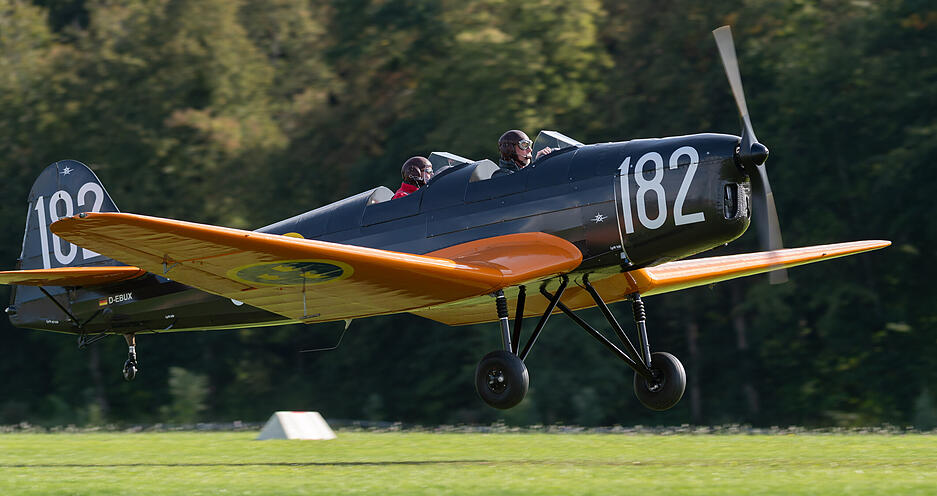 An drei Tagen konnten beim Oldtimer-Fliegertreffen in Kirchheim unter Teck insgesamt 250 flugfähige Oldtimer bestaunt werden.