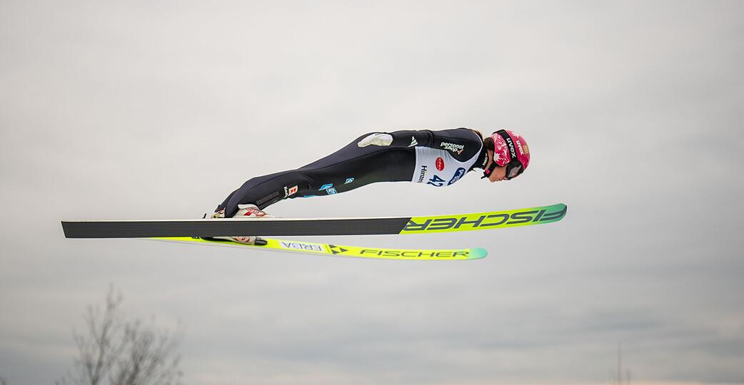 Skispringerin Agnes Reisch kam als beste Deutsche in Hinzenbach auf Rang sieben.